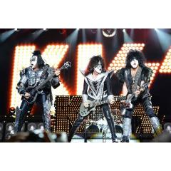 Kiss Rocks Vegas  koncert s předmluvou kapely