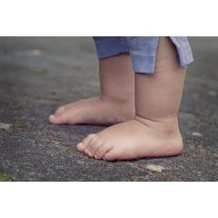 Správný vývoj dětského chodidla a jeho obouvání