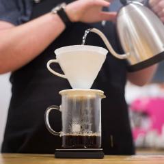Workshop alternativní přípravy kávy v Lógru